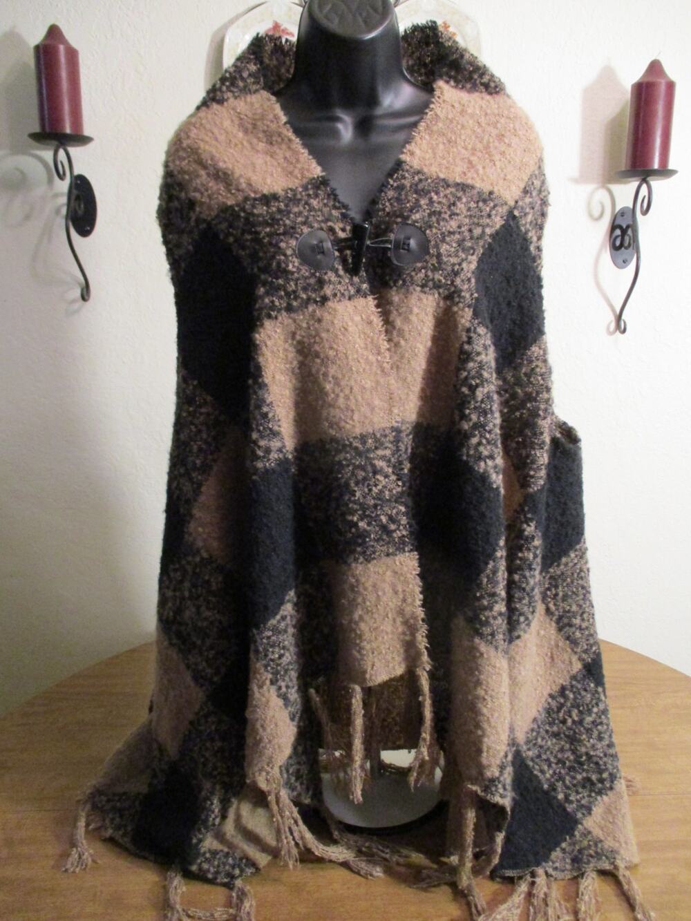 DAVID AND YOUNG TAUPE BLACK SLEEVELESS PONCHO LIGHTWEIGHT KNIT ONESIZE